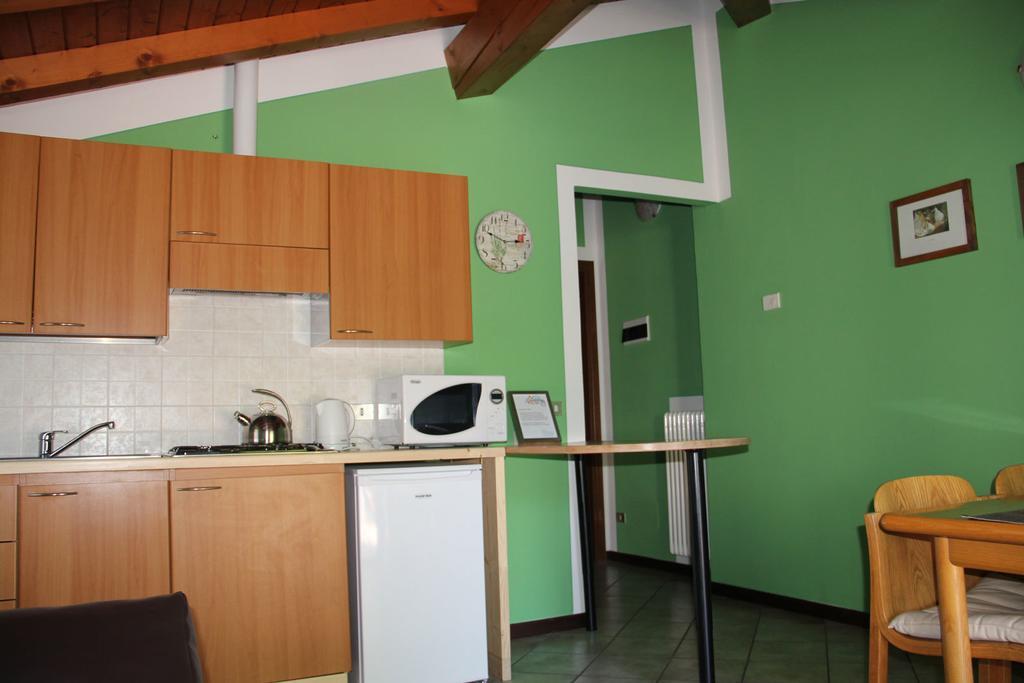 Veranda Beach Apartment Pianello Del Lario Phòng bức ảnh